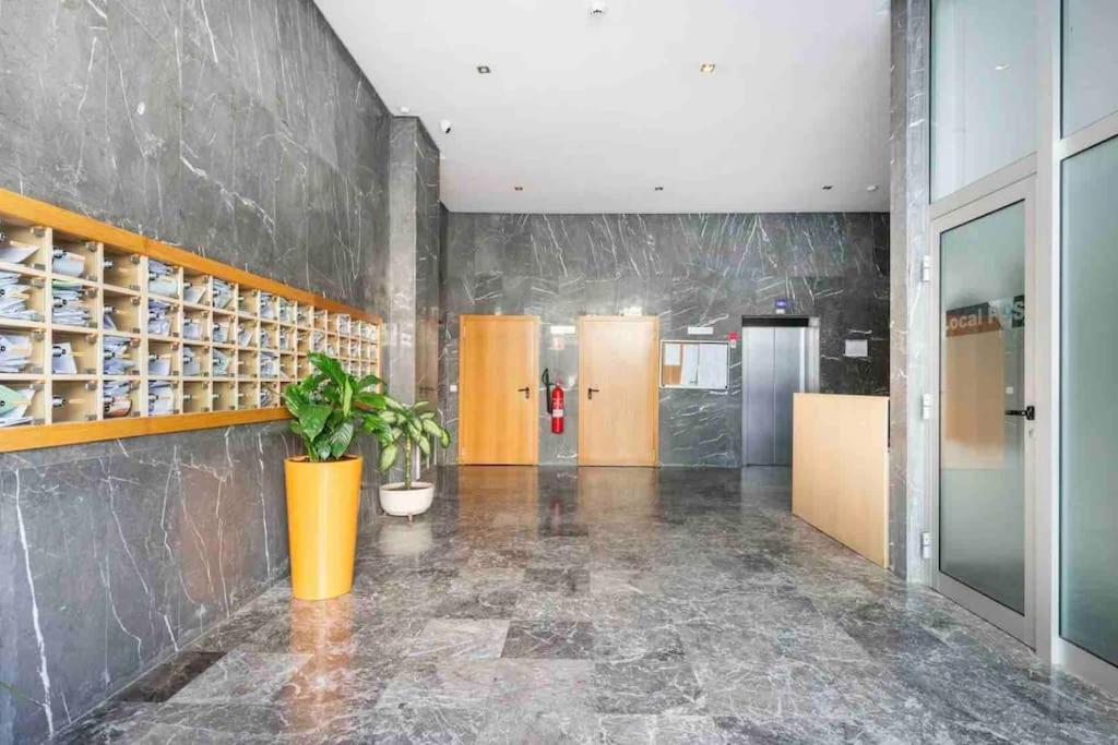 Appartement Comfortable 2 Bedrooms - Hilton Center View *