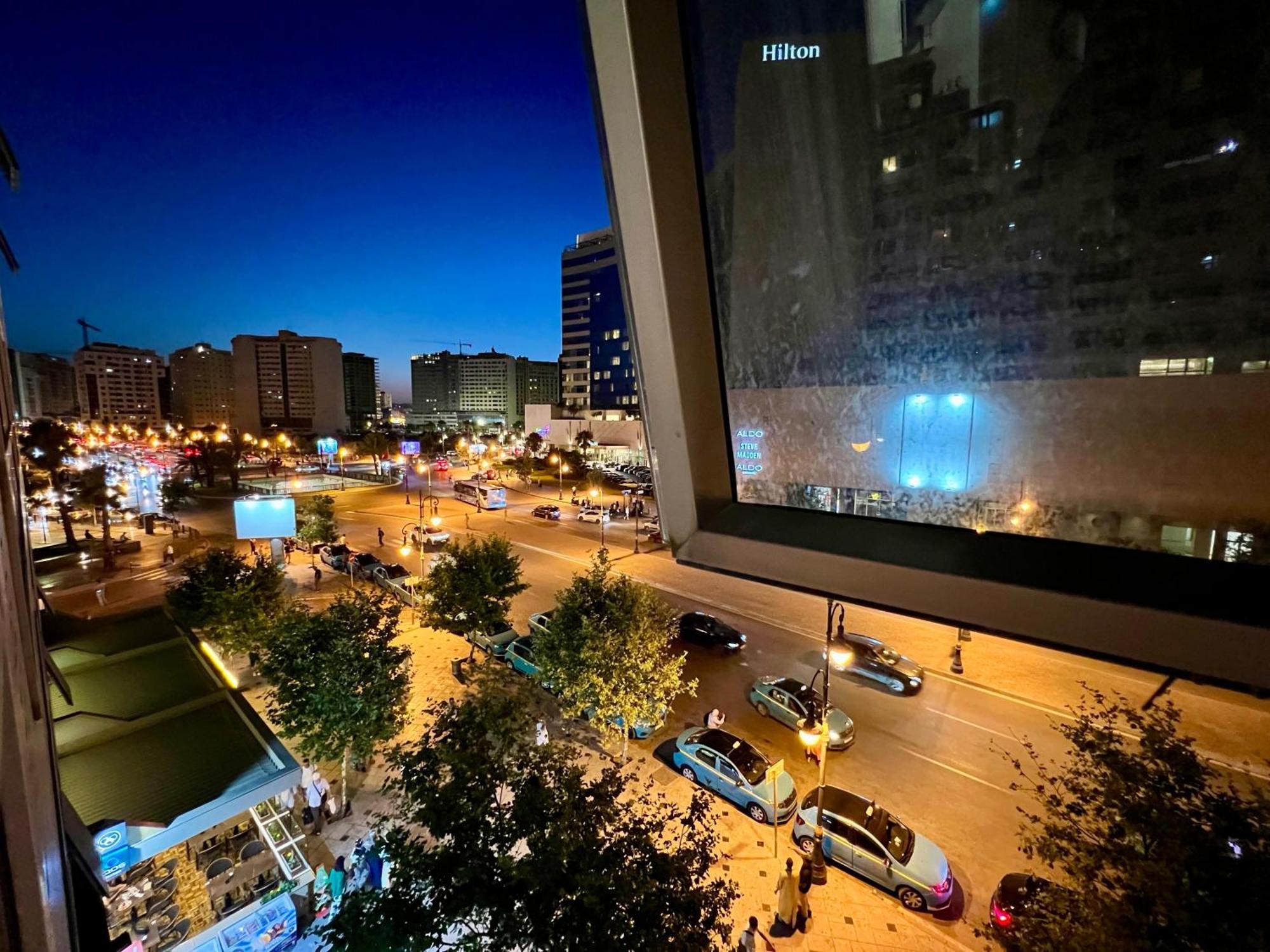 Appartement Comfortable 2 Bedrooms - Hilton Center View